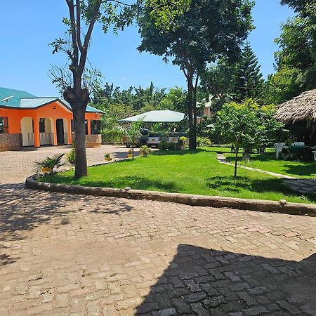 B-More Comfort Stay Boma la Ngombe Екстер'єр фото