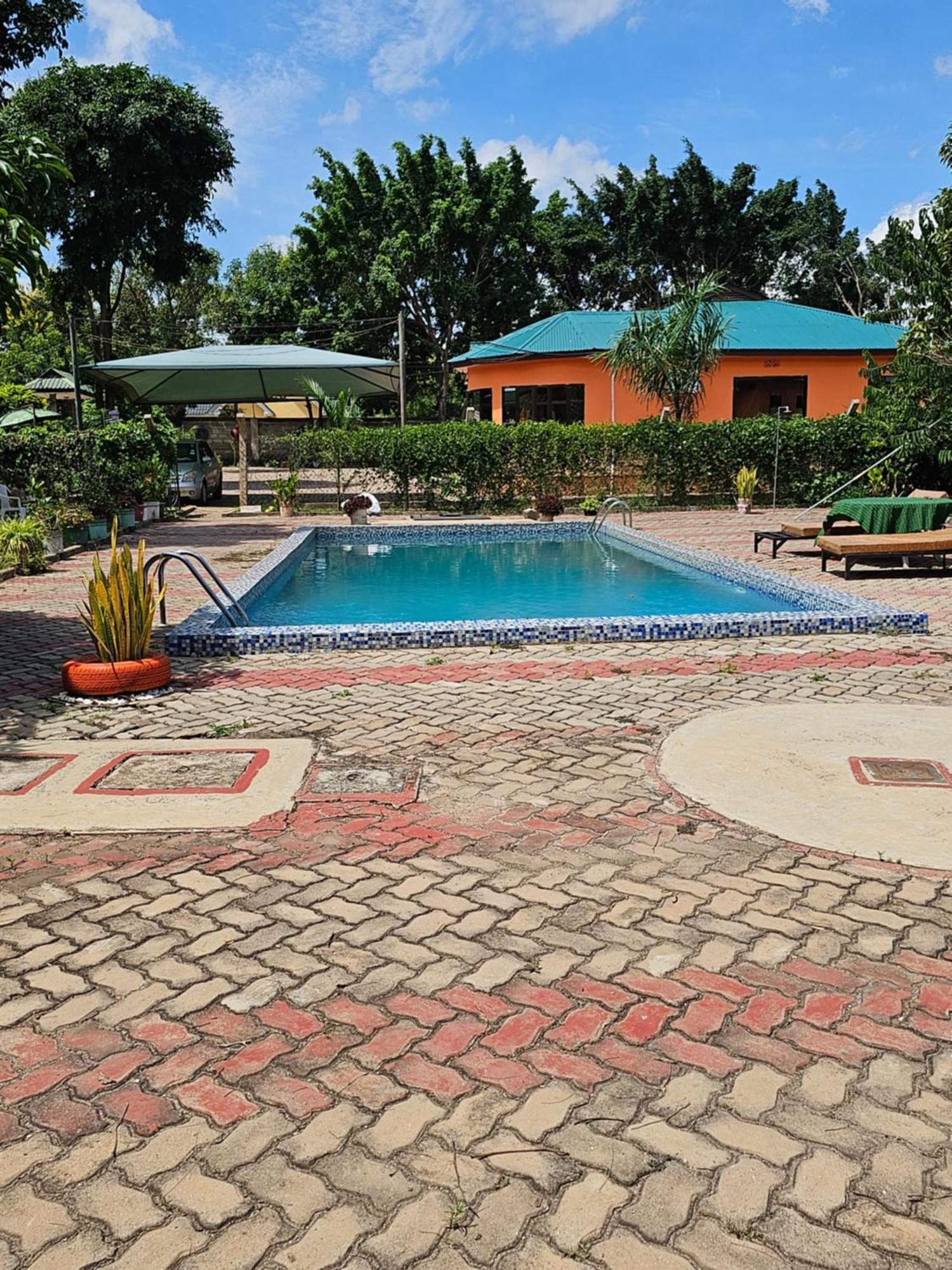 B-More Comfort Stay Boma la Ngombe Екстер'єр фото