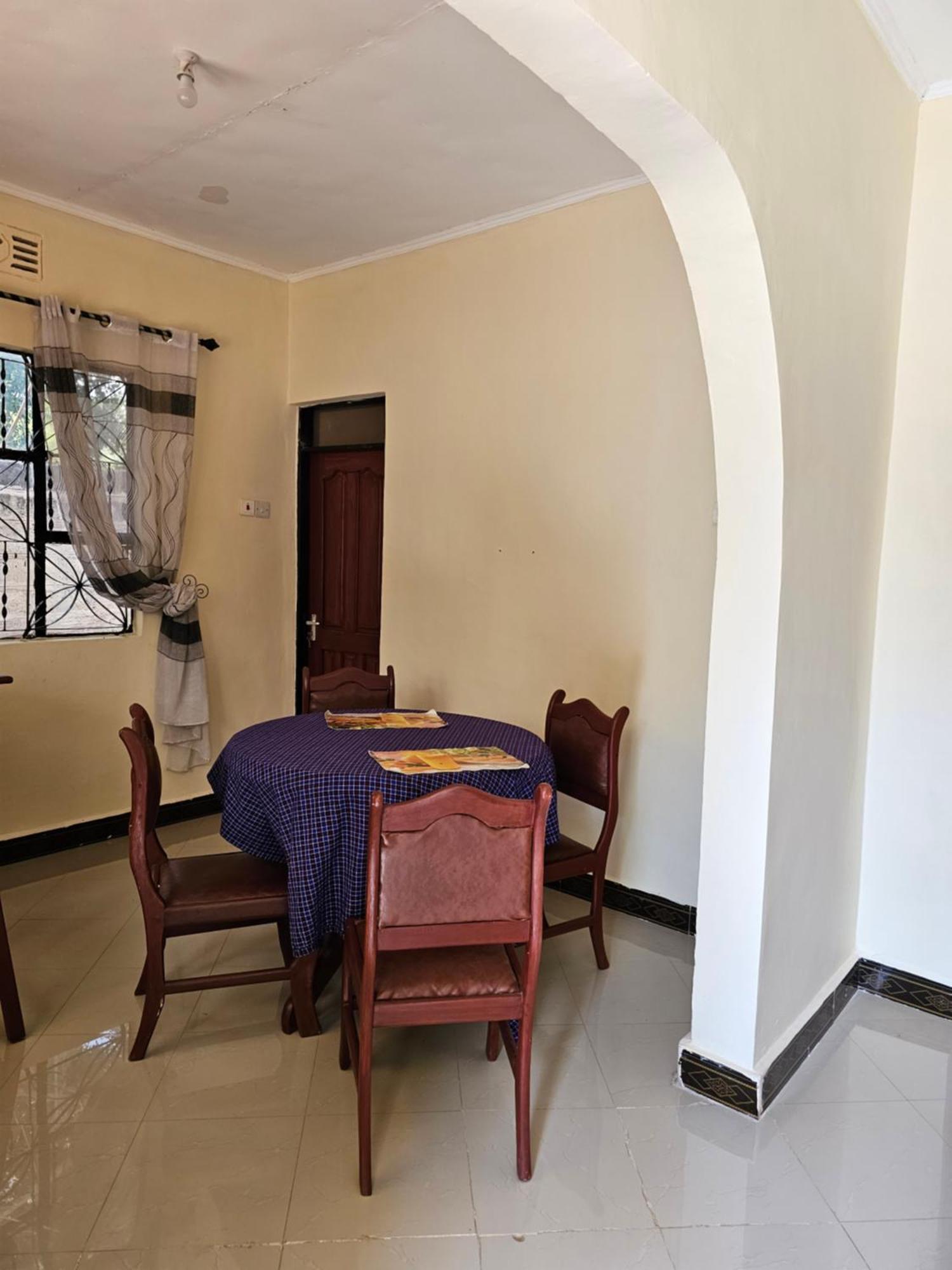 B-More Comfort Stay Boma la Ngombe Екстер'єр фото