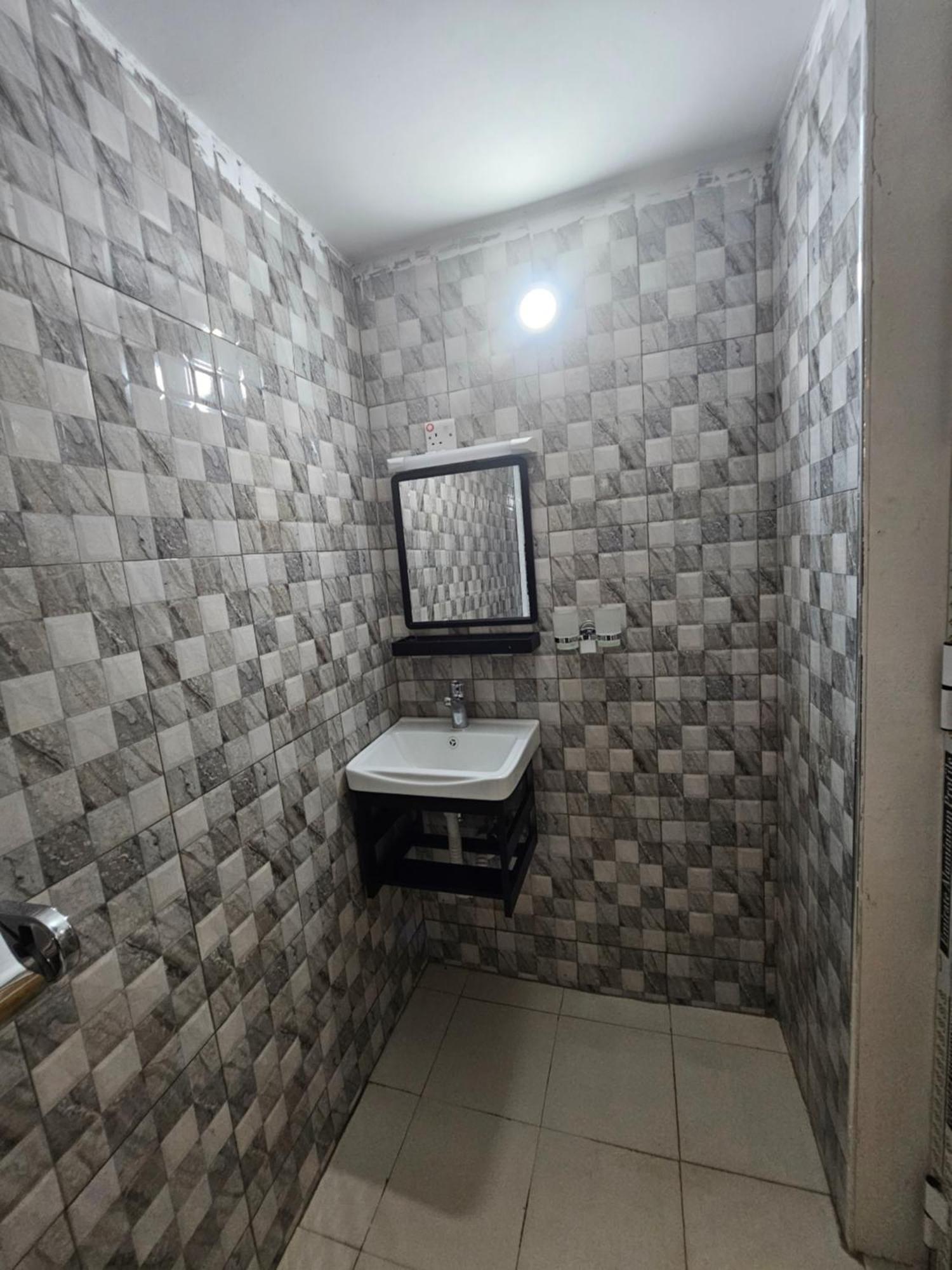 B-More Comfort Stay Boma la Ngombe Екстер'єр фото